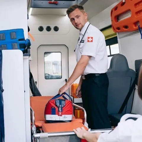 Ambulance medewerker