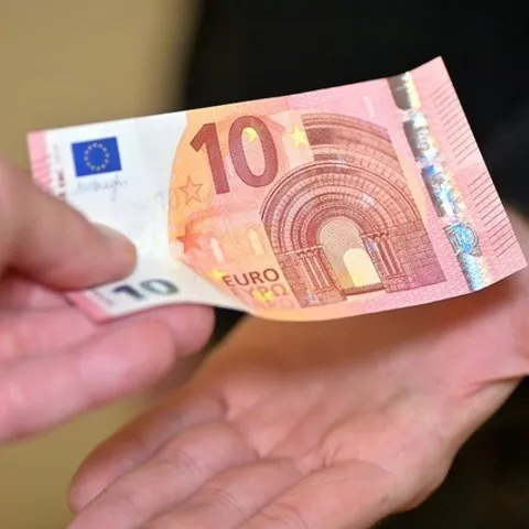 Geld overdragen