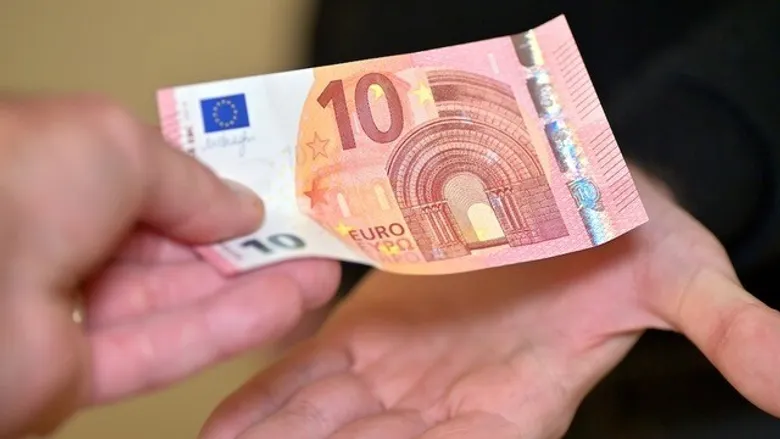Geld overdragen
