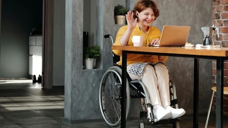 Rolstoel medewerker