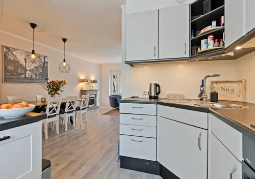 228239162.jpg
