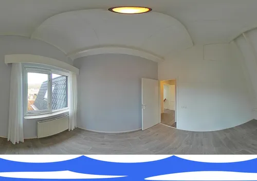 360