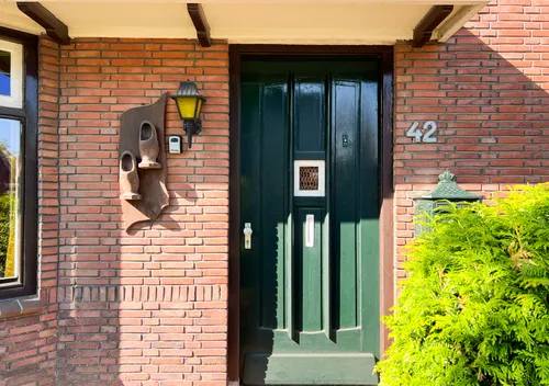275929700.jpg