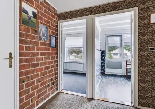 287601463.jpg
