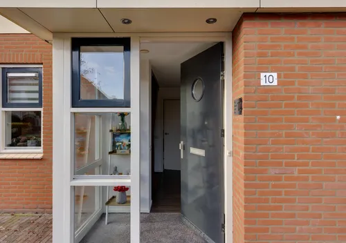 297356569.jpg