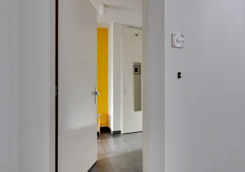 294632091.jpg