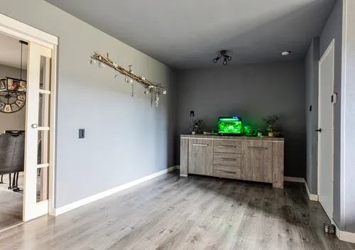 264735770.jpg