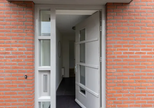 284313213.jpg