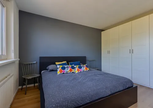 279755576.jpg