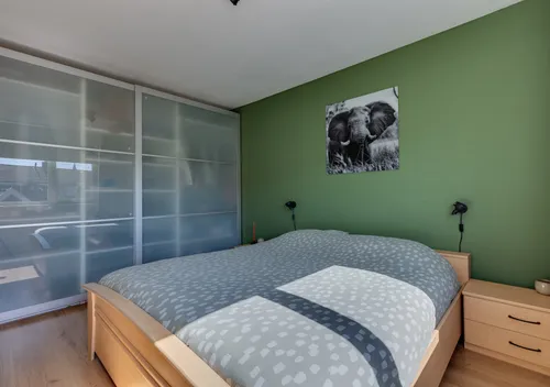 279755598.jpg