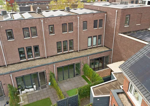 273193872.jpg