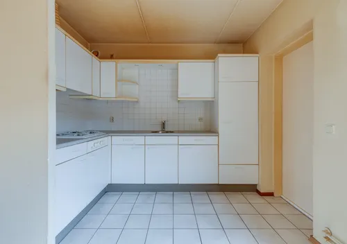 276583870.jpg