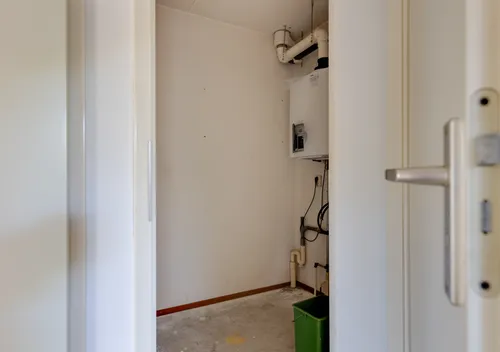 288574983.jpg