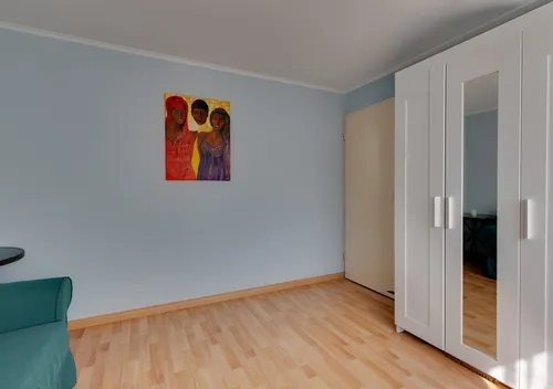 283866583.jpg
