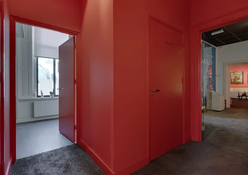 209676325.jpg