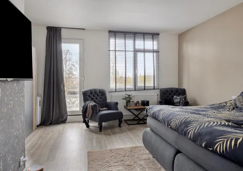 289978923.jpg