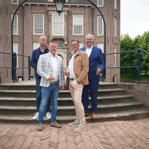 V l n r Frans Kemper Gert Heij Cor Heutink en Ralph van Helden
