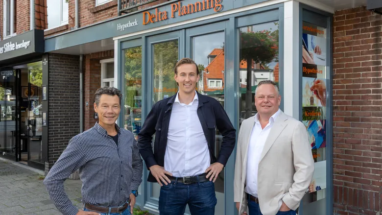 Vlnr Ariaan van Nieuwenhuijzen Floris van der Linden en Douglas Slootmans
